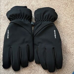 NWOT adult size M Head gloves